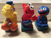 FIGURINES  SESAME  STREET  =  Big Bird + Cookie monster + Elmo