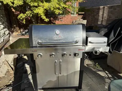 CharBroil gas bbq, View more