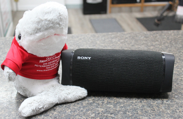 Sony XB33 Bluetooth speaker in Speakers in Peterborough