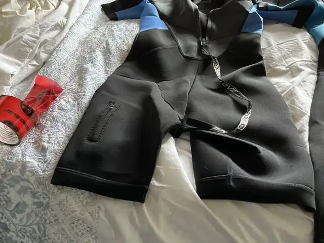 2x Body Glove Dry Suits - Men’s Medium and Large in Other in Calgary - Image 5