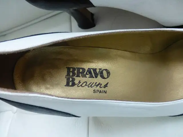 Shoes size 7 in Women's - Shoes in Oakville / Halton Region - Image 2