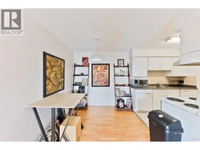 Newly Updated Furnished Private Room in a nice 2 bedroom Condo near Douglas College in New Westminst...