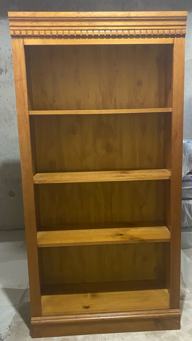 oak wood bookshelf  in Bookcases & Shelving Units in Oakville / Halton Region