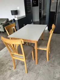 Dining Table and 3 Chairs 