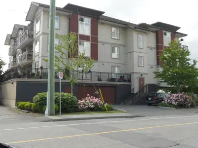 DELUXE 1 BEDROOM SUITE WITH DEN FOR RENT