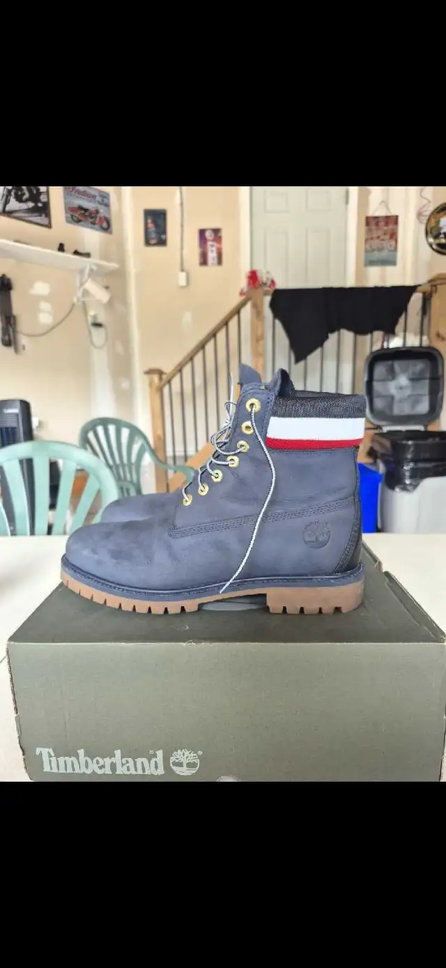 Timberland Men's Boots in Men's Shoes in Oshawa / Durham Region - Image 6