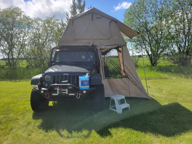 Smitty built rooftop tent62864745126529123