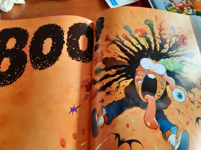ROBERT MUNSCH COLLECTION " MAD ABOUT MUNSCH" HARDCOVER BOOK in Children & Young Adult in Muskoka - Image 5