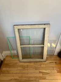 Window Pane/2 Pieces of Glass