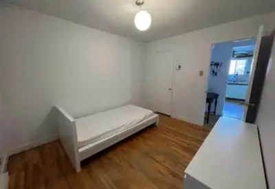 Private Room For Rent