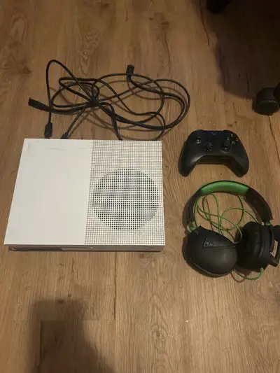 Xbox One S, View more
