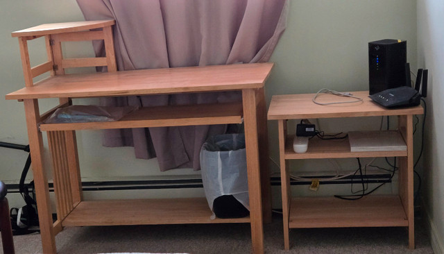 Wooden Desk in Desks in St. Catharines