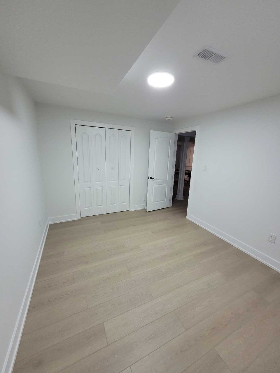 2 bedroom basement for rent 5