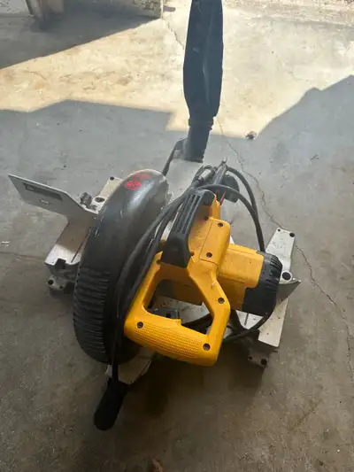 Electric saw 10” in excellent condition , View more