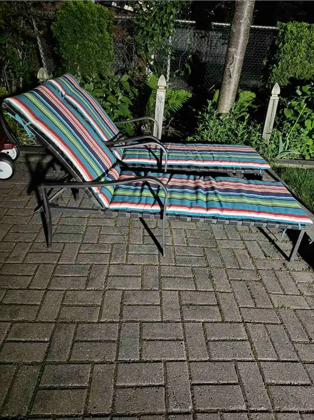 Outdoor Lounge Chairs in Patio & Garden Furniture in City of Toronto - Image 3