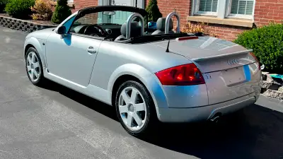 audi tt turbo 1.8 , tres propre , toit neuf , provenance usa , mags audi avec pneus hivers neuf et m...