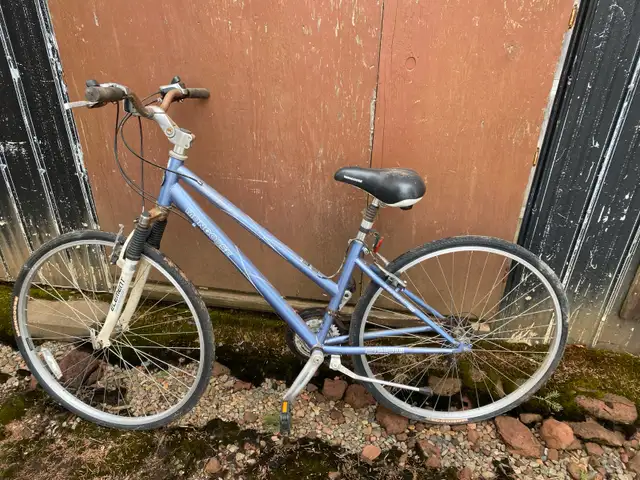 mongoose 21 speed  bike in Other in Charlottetown - Image 2