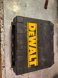 Dewalt 12v xrp hammer drill and flashlight kit