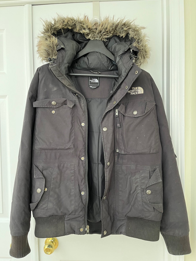 North Face Winter Jacket - M in Men's in City of Toronto