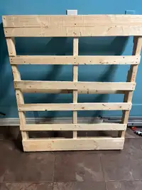 48 x 40 GRADE 1 , 2, NEW, HEAT TREATED PALLETS in BARRIE