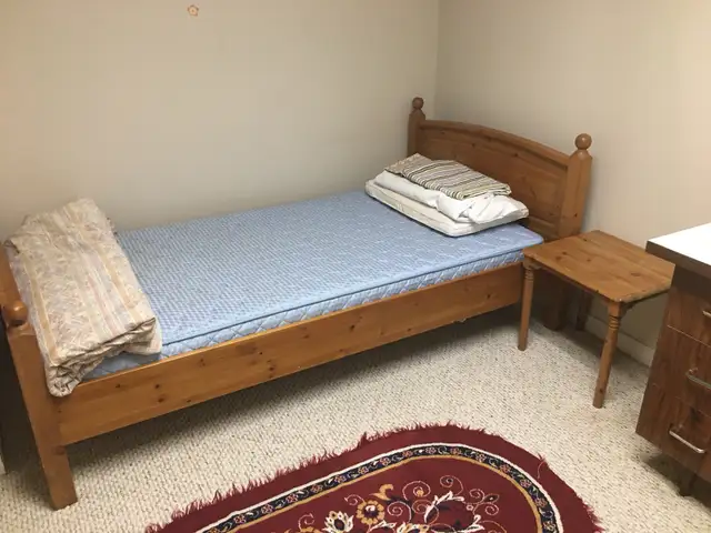 furnished room in Central Park in Room Rentals & Roommates in Ottawa - Image 5