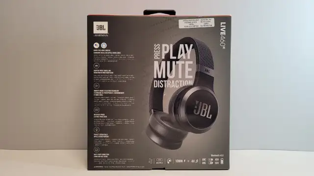 JBL LIVE 460NC in Headphones in Laval / North Shore - Image 3