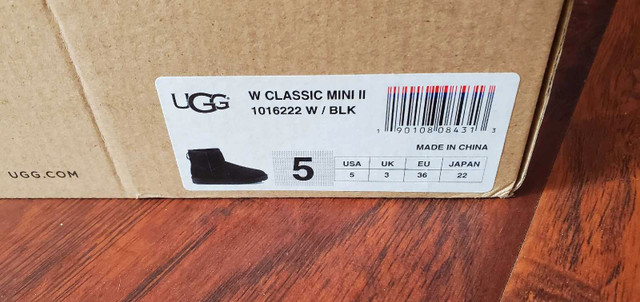 UGG Classic Mini II size 5 in Women's - Shoes in City of Toronto - Image 2