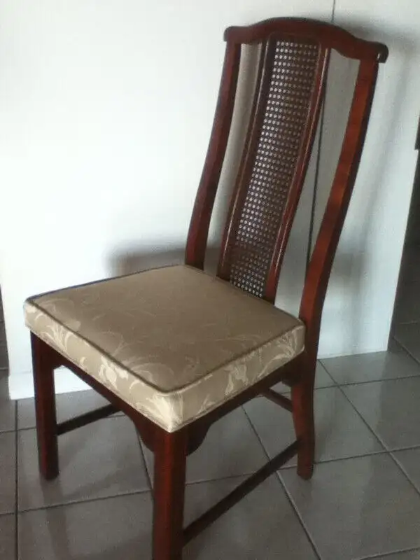 COLLECTION DINING ROOM CHAIRS BY KROEHLER in Dining Tables & Sets in Laval / North Shore - Image 4