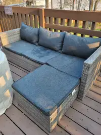 Moving must sell-Patio wicker furniture 