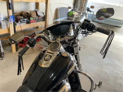 2012 Harley Davidson Dyna Switchback very low km like new offers the 103 Twin Cam Engine. Excellent...