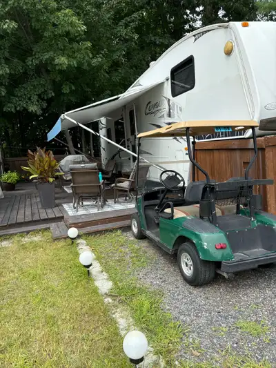 Roulotte Fifthwheel Cougar 29 pieds 2009 St-Roch sur Richelieu Terrain 01-59 Rien n’est vendu séparé...