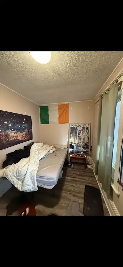 Room for Rent with Trent Students