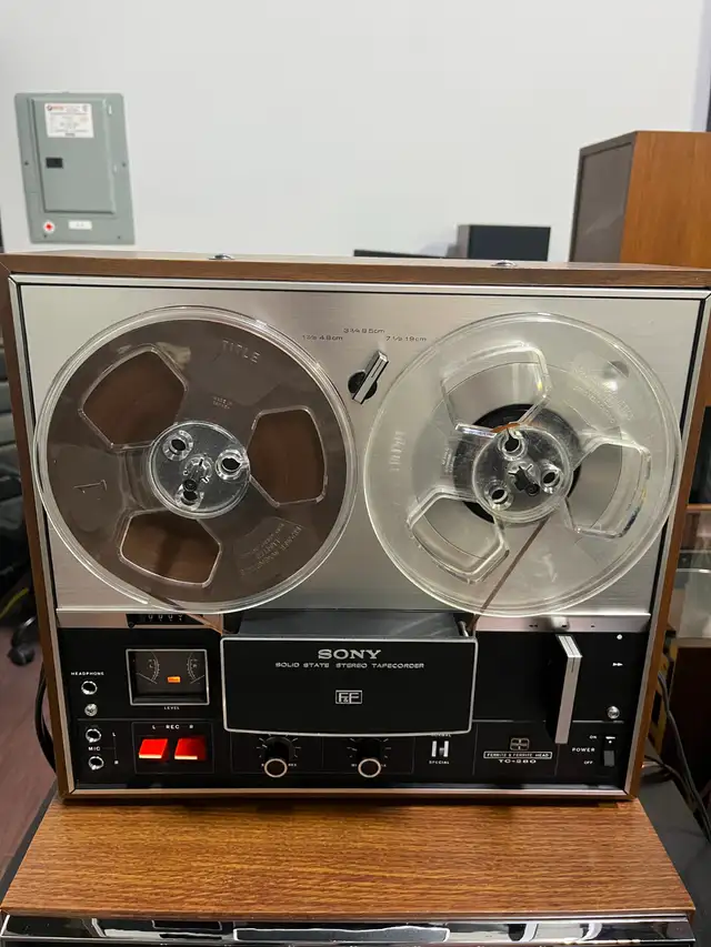 Vintage Sony Reel to Reel Tapecorder