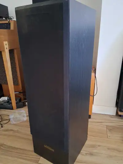 Pioneer CS-J335K loudspeaker pair., View more