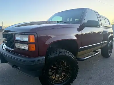 ---PRIVATE SALE --- ‍ 1997 GMC Sierra SLE RCSB Stepside Z71 No expense spared. Show truck or Daily D...