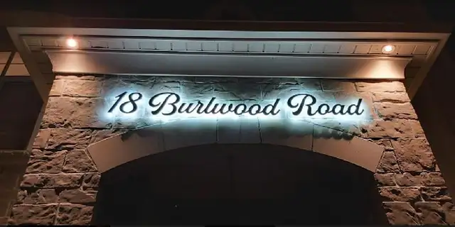 LED Script Number Home Address Cursive Custom Letter Light Sign in Outdoor Décor in Mississauga / Peel Region - Image 6