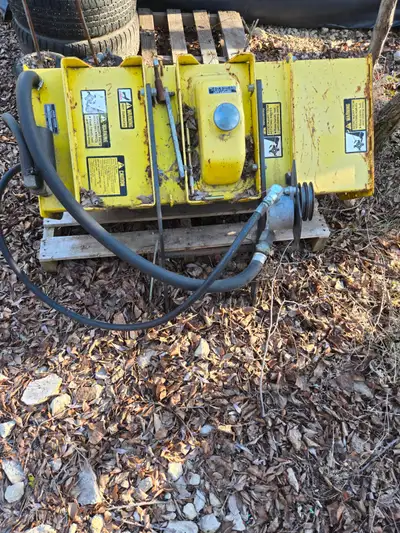 Perfect working condition. Came off a 318 .