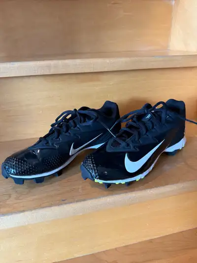 Size 5Y - in excellent condition