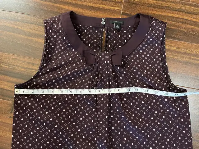 Ann Taylor women’s small sleeveless blouse, maroon bow detail in Women's - Tops & Outerwear in Oshawa / Durham Region - Image 7