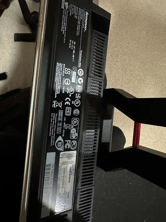 Thinkcentre Lenovo M90z - All-In-One in Desktop Computers in Mississauga / Peel Region - Image 6