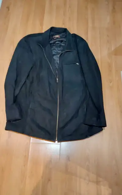 Danier Mens Leather Jacket- Size XL, View more
