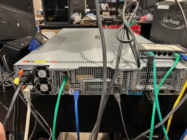 Lenovo RD650 Xeon E5-2699v3 2x 18 Cores 128GB DDR4 Rack Server in Servers in St. Catharines - Image 7