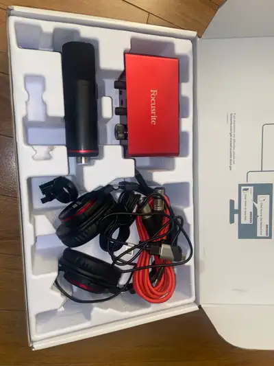 1 mic preamp, 2x2 I/O , Interface + Mic + Headphones + Cable Equipments have never been used and are...
