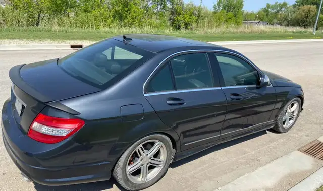 2009 Mercedes C300 AMG 4 Matic in Cars & Trucks in Delta/Surrey/Langley - Image 2