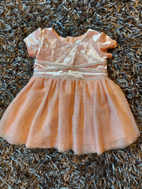 Lot 12-18 baby designer dresses  robes fillette
