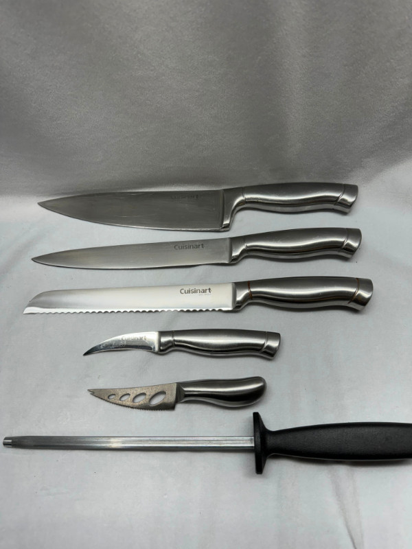 Cuisinart Stainless Steel Knives with Block  12 piece in Kitchen & Dining Wares in St. Catharines - Image 2