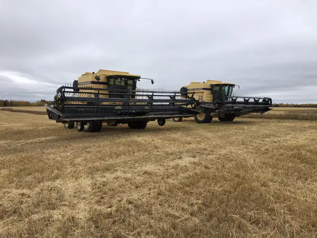 2x TR98 combines, 2x macdon headers, 1x conventional header. | Farming ...