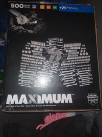 500 Piece Maximum Socket and Wrench set