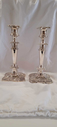 Set of 2 Vintage Grenadier Silver-Plated Candlesticks