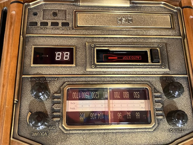 stereo system vintage look by Emerson in Stereo Systems & Home Theatre in Ottawa - Image 2